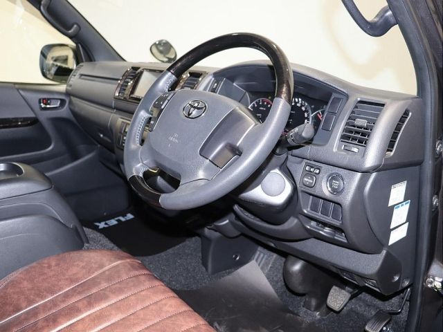 REGIUSACE van 2WD