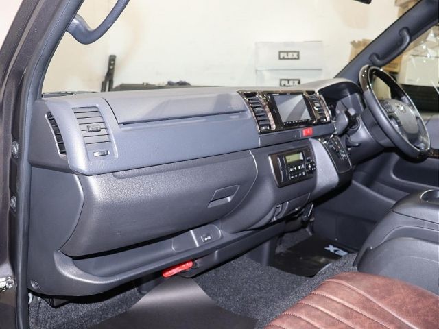 REGIUSACE van 2WD