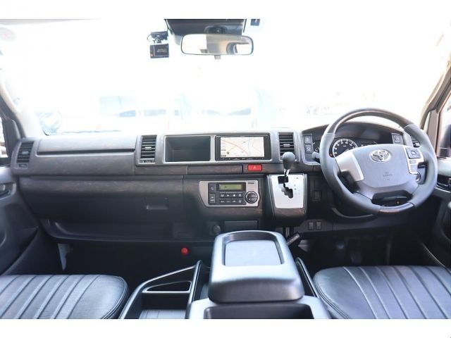 HIACE van 2WD