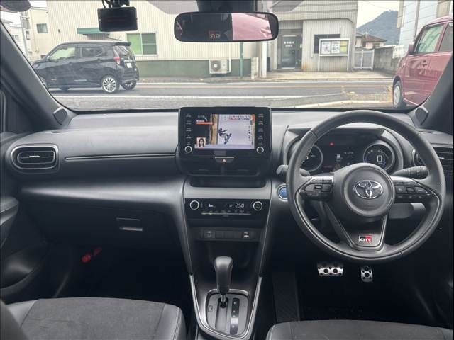 YARIS CROSS HYBRID