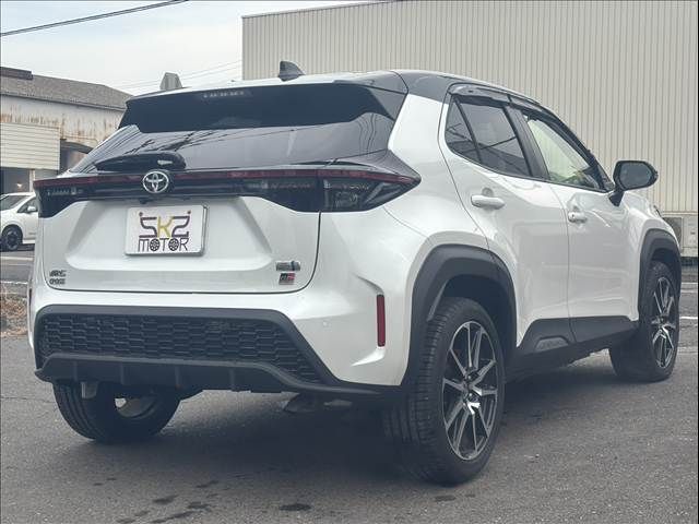 YARIS CROSS HYBRID