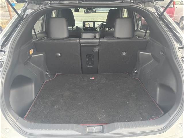 YARIS CROSS HYBRID