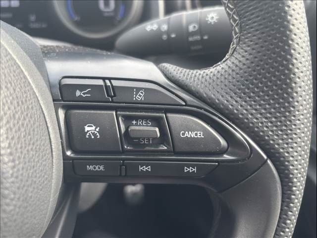 YARIS CROSS HYBRID