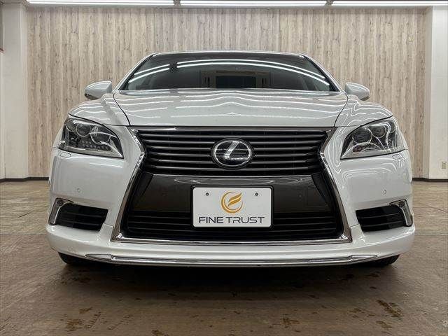 LEXUS LS600h