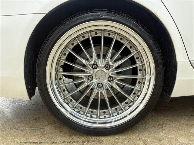 LEXUS LS600h