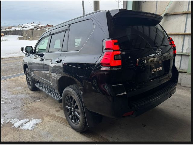 LANDCRUISER PRADO