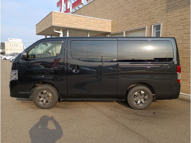 CARAVAN van 4WD