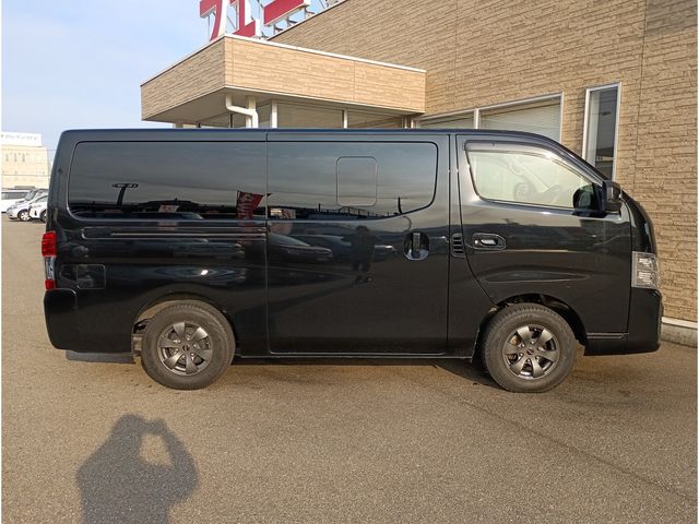CARAVAN van 4WD