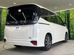 VOXY HYBRID
