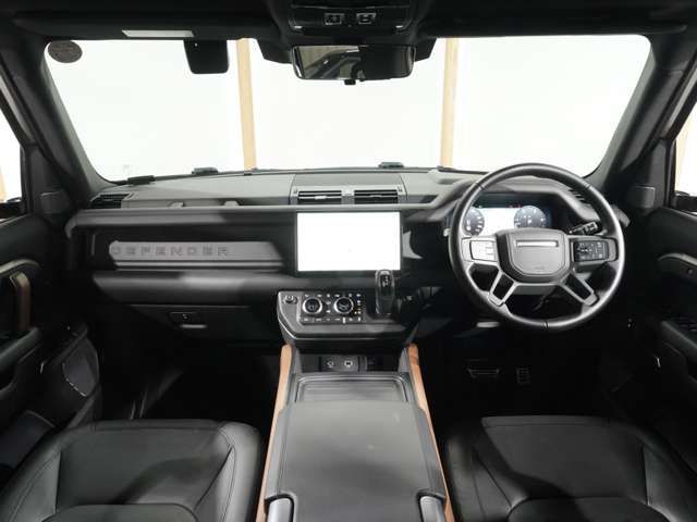 ROVER DEFENDER