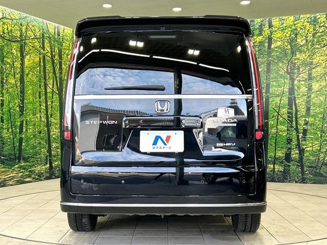 STEPWAGON e:HEV SPADA