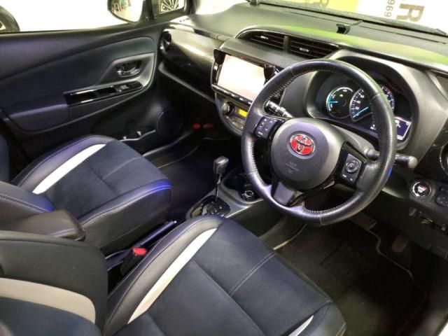 VITZ HYBRID