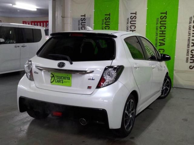 VITZ HYBRID
