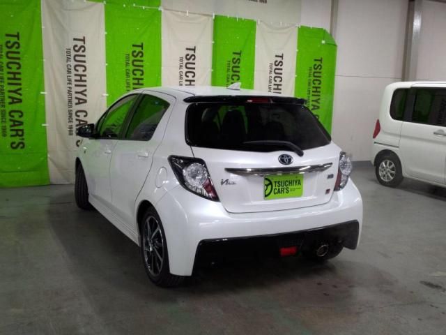 VITZ HYBRID