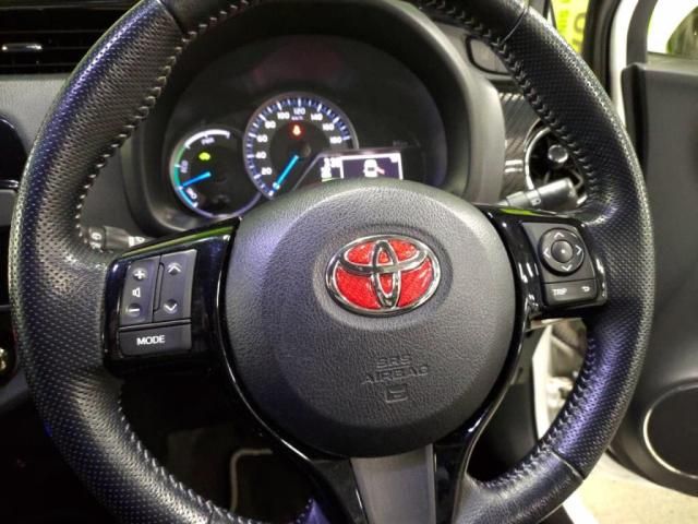 VITZ HYBRID