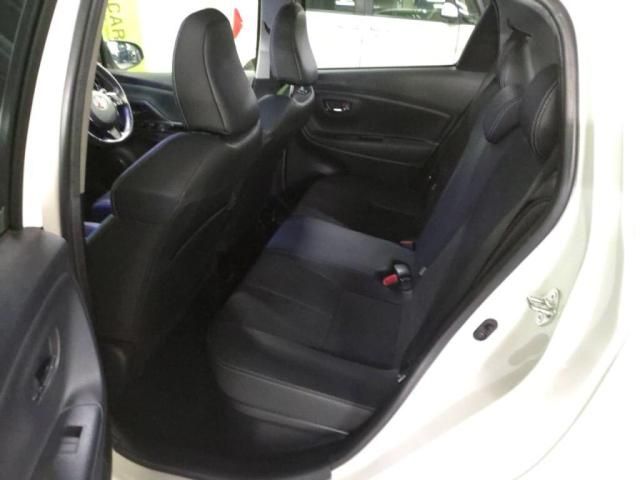 VITZ HYBRID