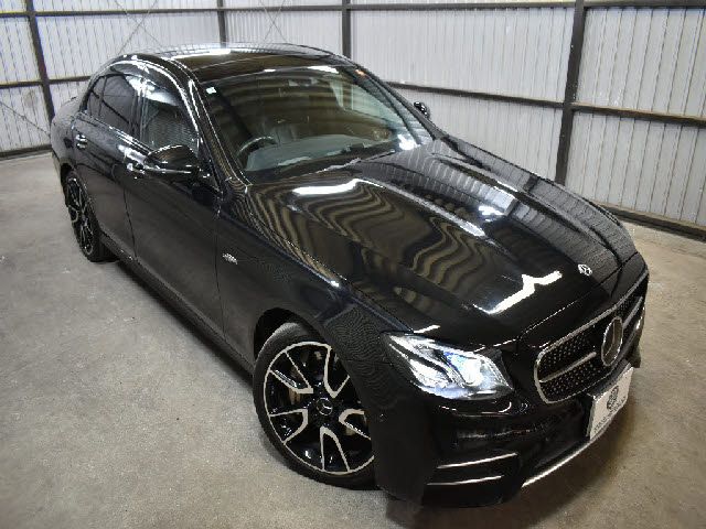 MERCEDES AMG E class sedan HYBRID