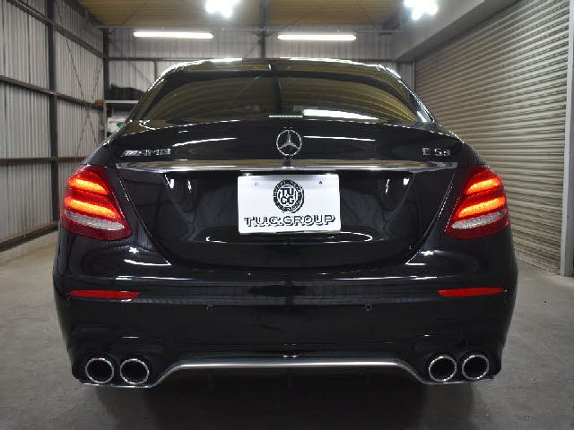 MERCEDES AMG E class sedan HYBRID