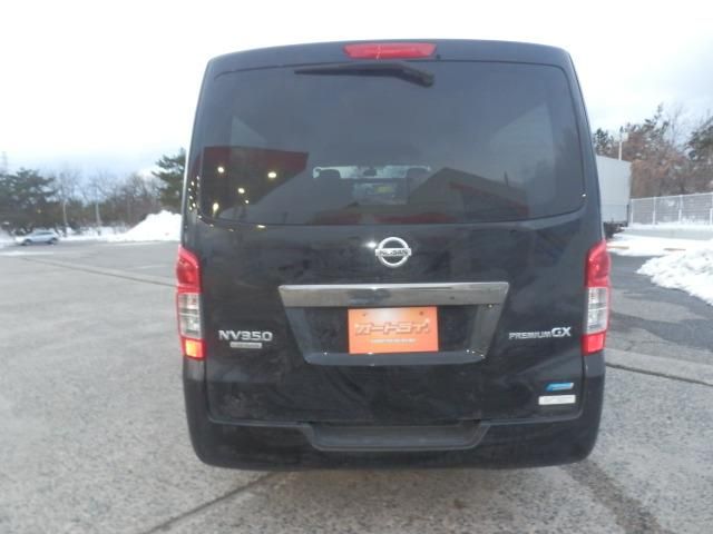NV350 CARAVAN 4WD