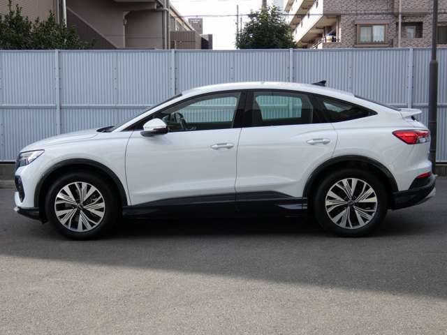 AUDI Q4 e-tron SPORTBACK