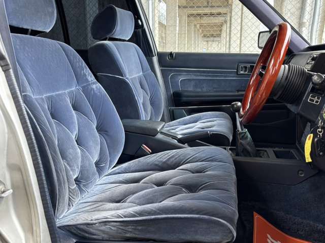 MARK2 sedan