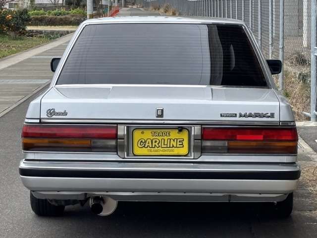 MARK2 sedan