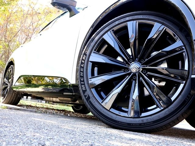 CROWN SPORT