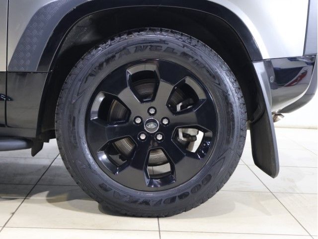 ROVER DEFENDER
