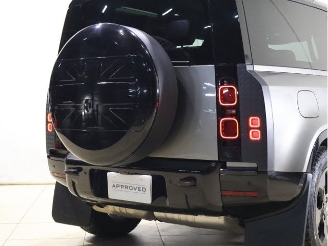 ROVER DEFENDER