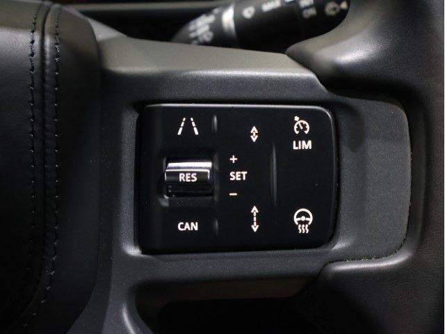 ROVER DEFENDER
