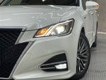 CROWN sedan hybrid