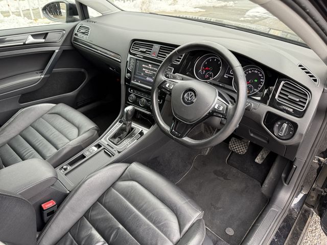 VOLKSWAGEN GOLF VARIANT