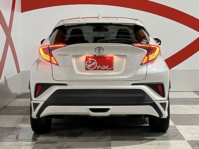 C-HR 4WD