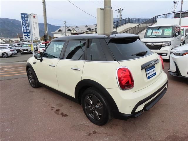 MINI COOPER 5DOOR