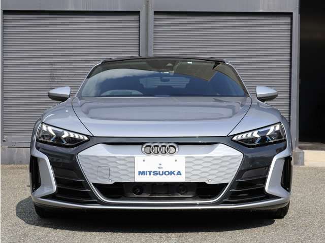 AUDI e-tron GT