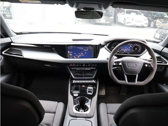 AUDI e-tron GT