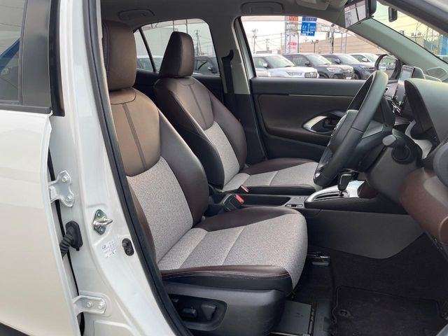 YARIS CROSS HYBRID