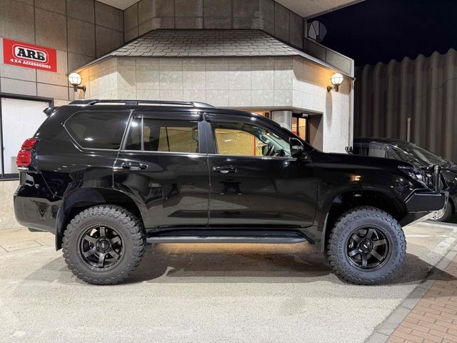 LANDCRUISER PRADO