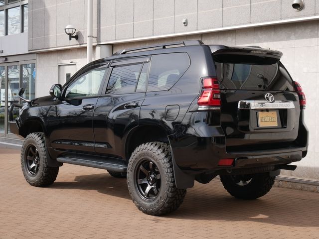 LANDCRUISER PRADO