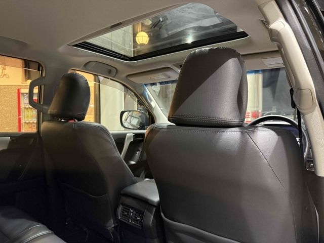 LANDCRUISER PRADO