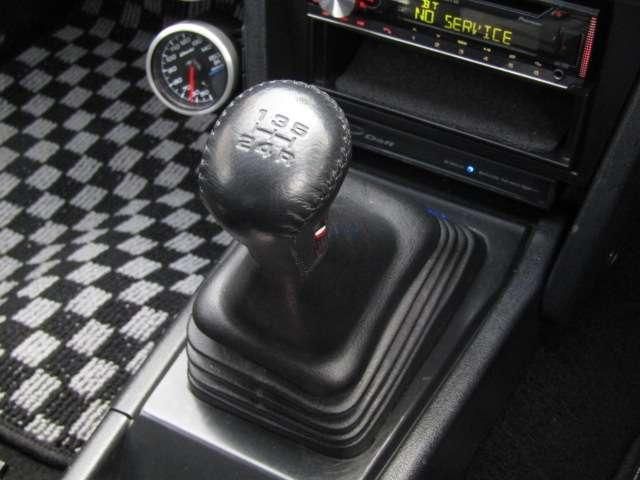 COROLLA LEVIN