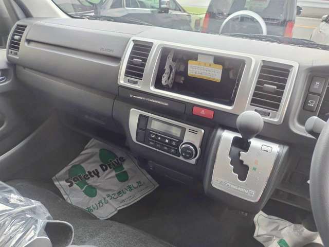 HIACE van 2WD