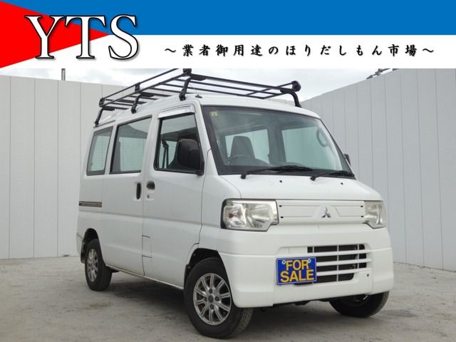 MINICAB van