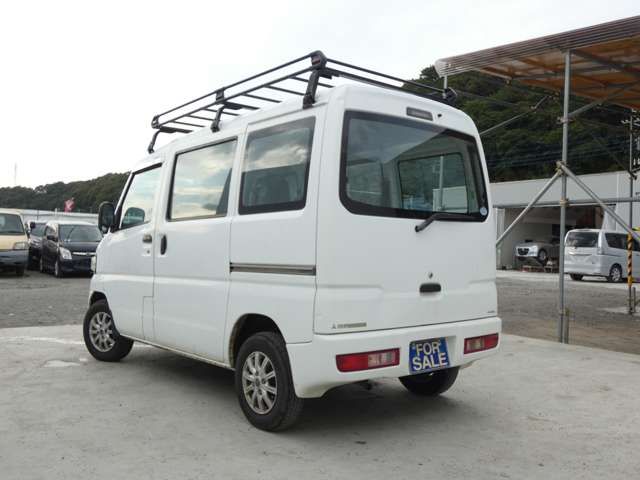 MINICAB van
