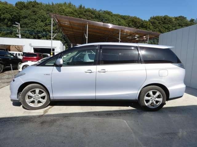 ESTIMA HYBRID 4WD
