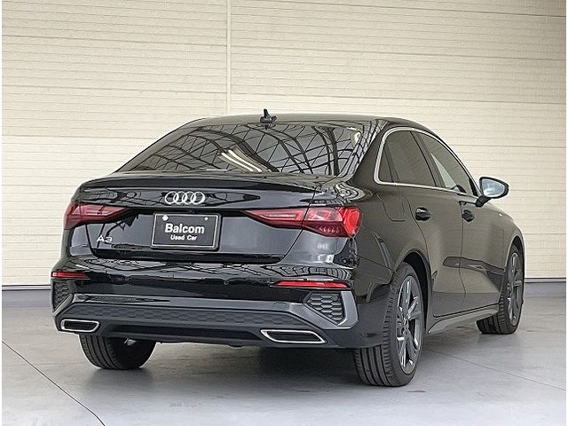 AUDI A3 Sedan