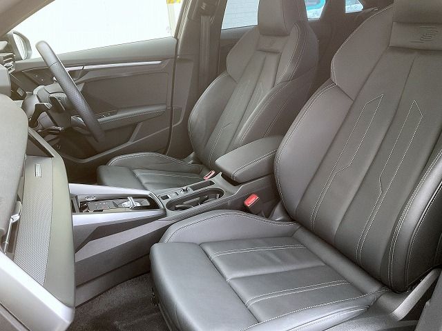 AUDI A3 Sedan