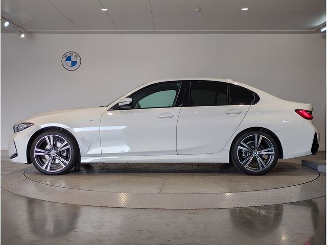 BMW 3 Series sedan
