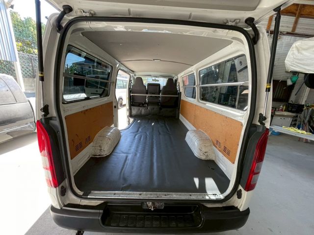 HIACE van 2WD