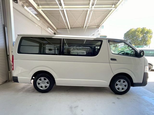 HIACE van 2WD